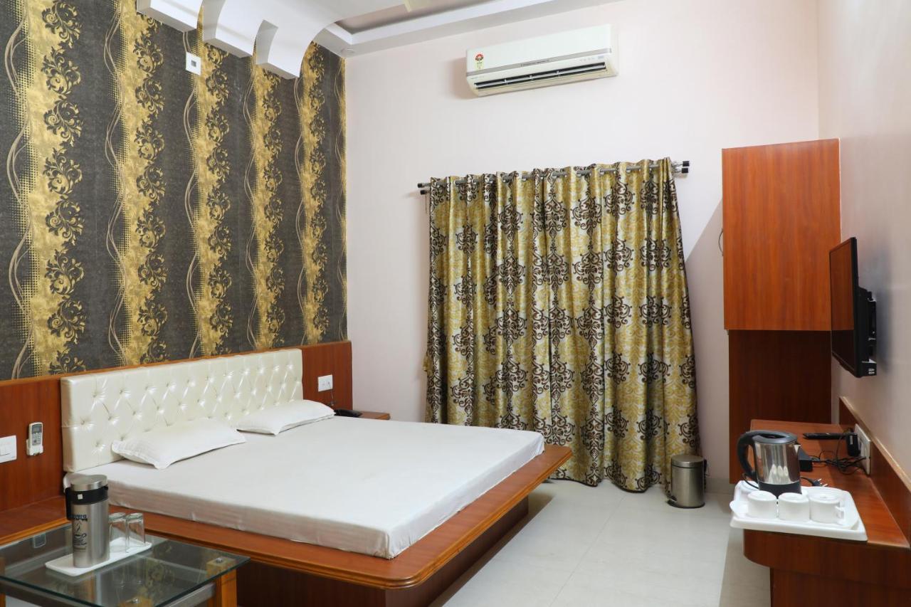 Hotel Panigrahan Bikaner Bagian luar foto