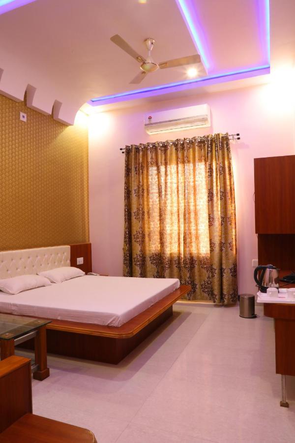 Hotel Panigrahan Bikaner Bagian luar foto