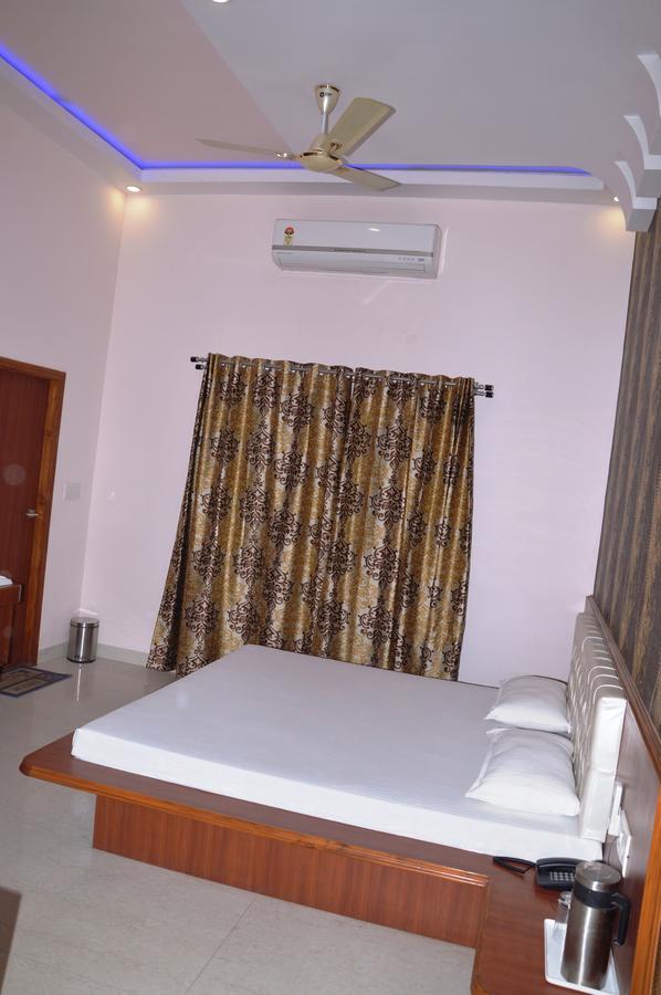 Hotel Panigrahan Bikaner Bagian luar foto