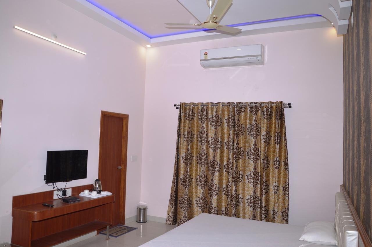 Hotel Panigrahan Bikaner Bagian luar foto