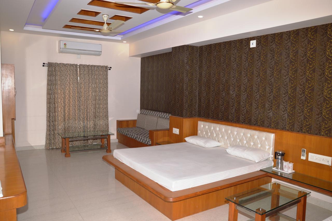 Hotel Panigrahan Bikaner Bagian luar foto