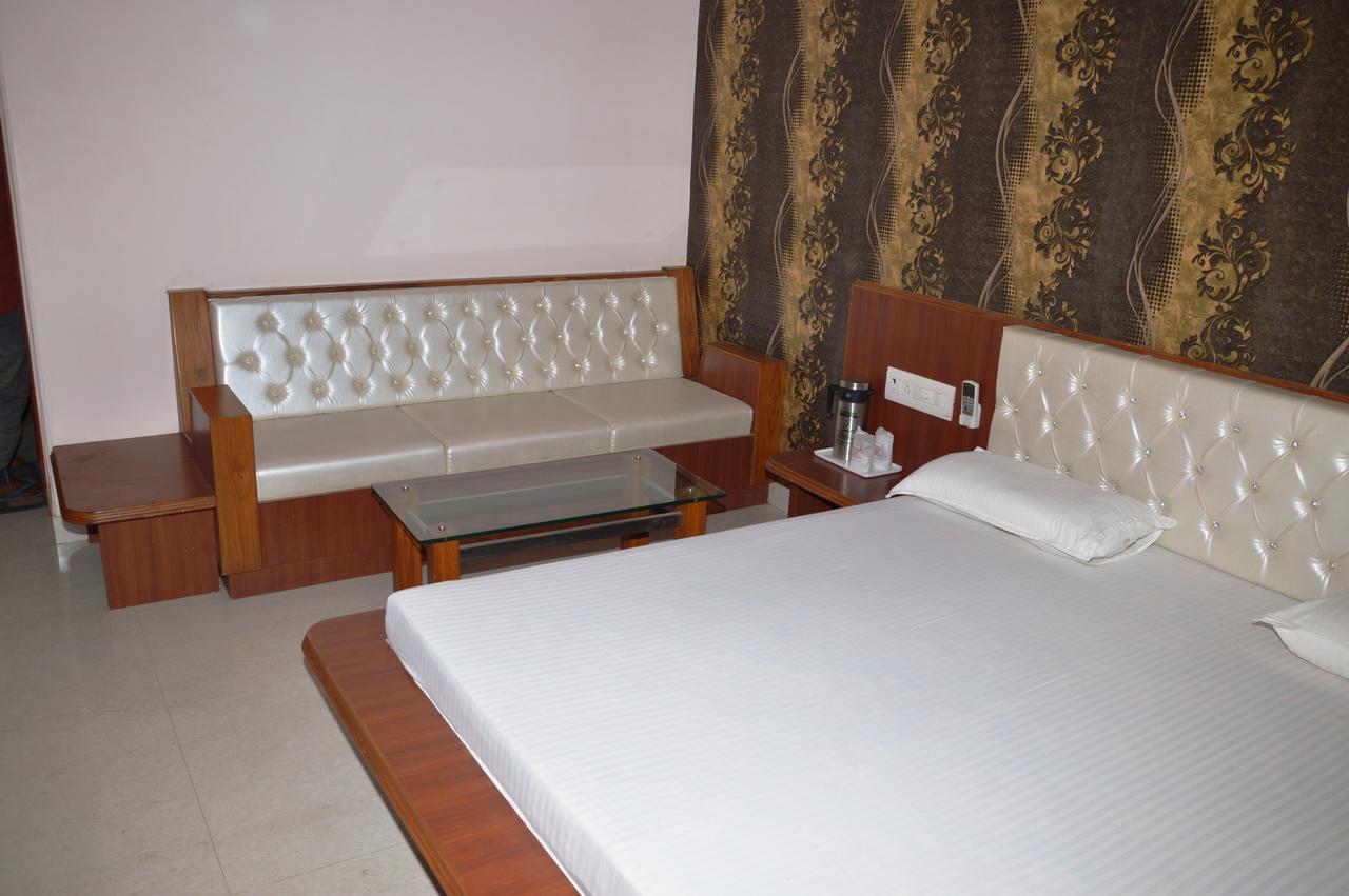 Hotel Panigrahan Bikaner Bagian luar foto