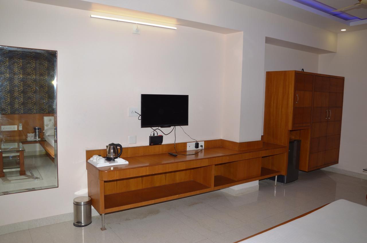 Hotel Panigrahan Bikaner Bagian luar foto